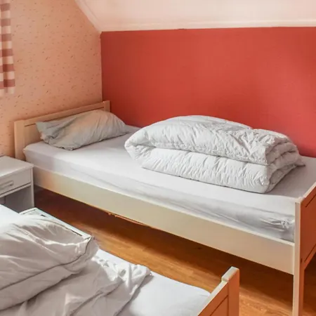 2 Bedroom Gorgeous In Saevareid Dom wakacyjny